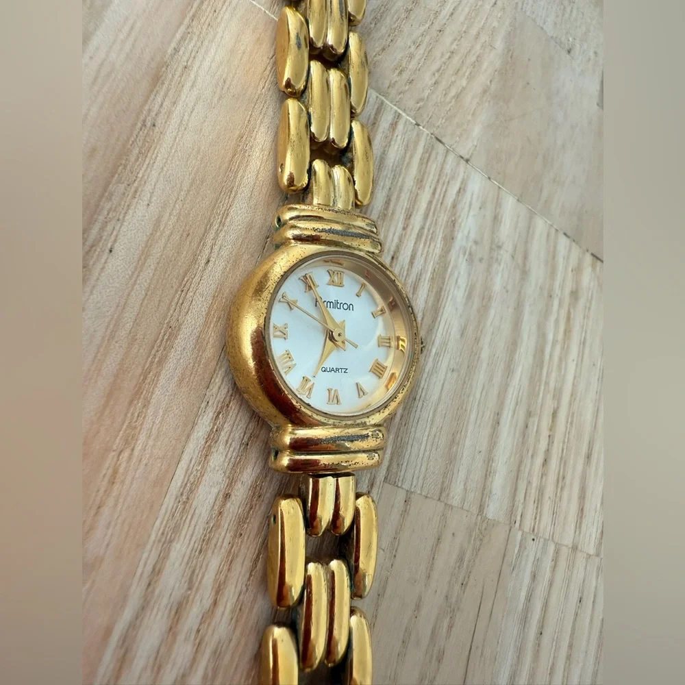 Rare vintage Armitron ladies reversible metal two tone watch NEW BATTERY